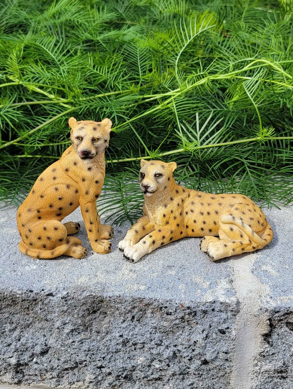 Resin Cheetah Big Cat Animal Figures